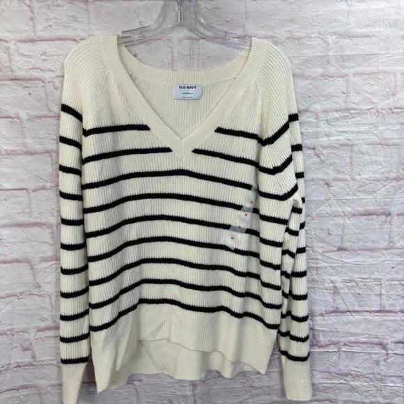 Old Navy Sweaters - Old Navy Women's Striped V-Neck Sweater Size Medium NWOT